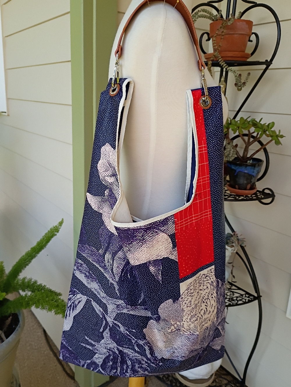 Toby Black Bloom Tote Bag